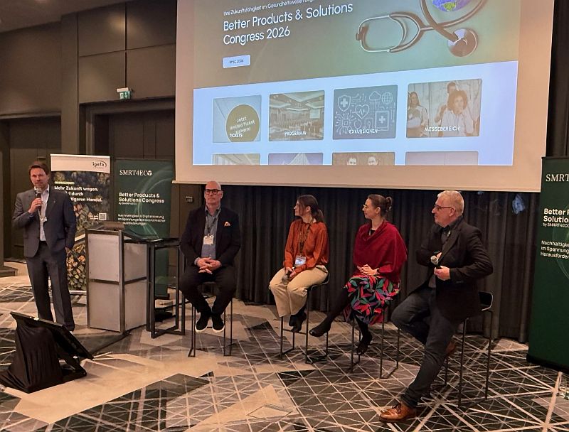 Abschlussrunde des Kongresses mit vl. Andreas Wolf, Isarkliniken, Berater Thomas Gallmann, Nicole Krojer, Zuke Green, Sophia Wagner, Institut für Gesundheitsentwicklung, Adrian Reeck, Geschäftsbereichsleitung Einkauf und Logistik bei der Knappschaft Klinik Solutions.